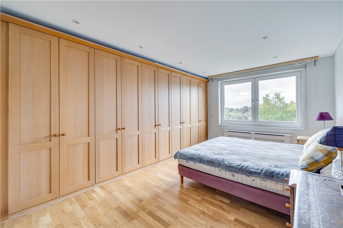 2 bedroom Flat, Somerset Road, London, SW19 - Available, Image 6