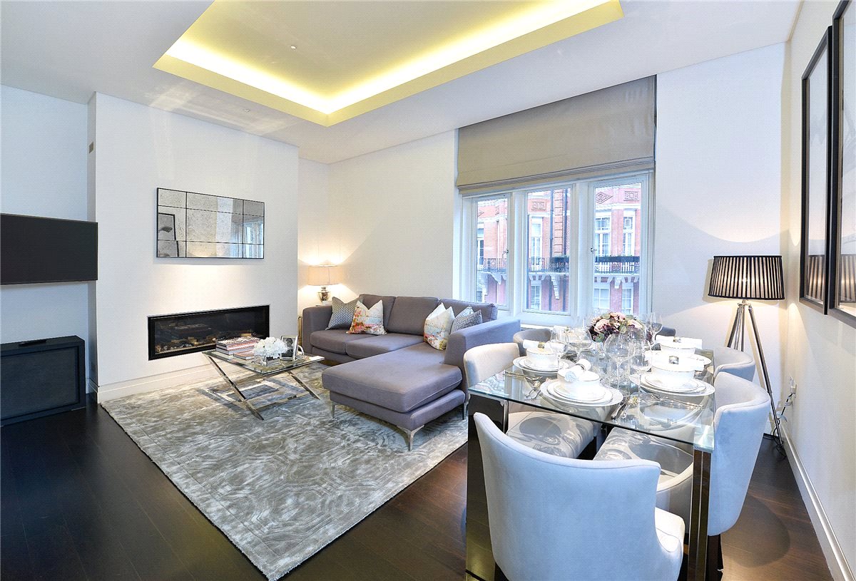 2 bedroom Flat, Green Street, Mayfair, W1K - Available