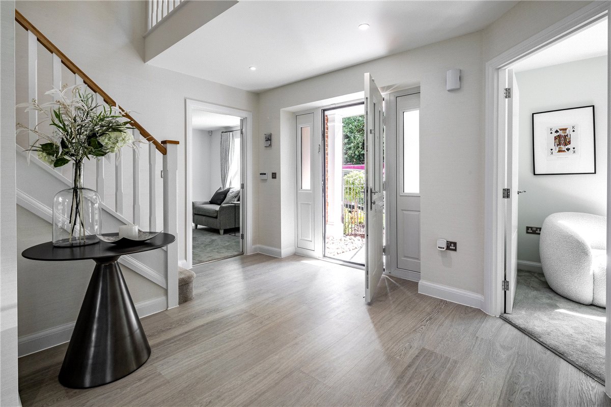 5 bedroom House, Bishops Green, Newbury, RG20 - Available, Image 6