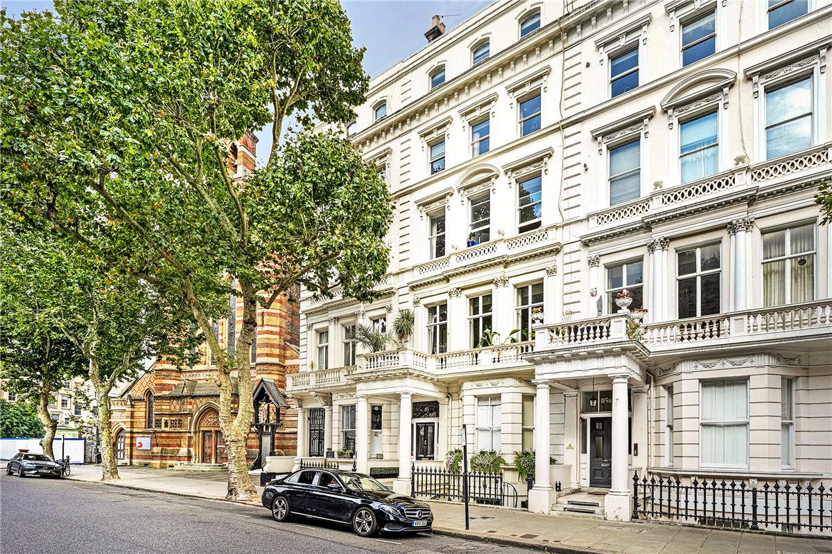 3 bedroom Flat, Queens Gate, Kensington, SW7 - Available, Image 7