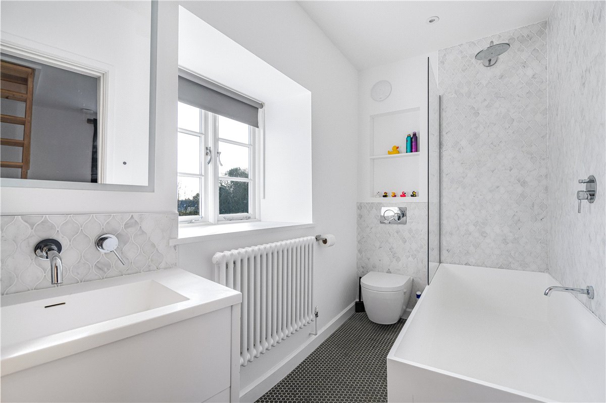 4 bedroom House, Weston Road, Bletchingdon, OX5 - Available, Image 22