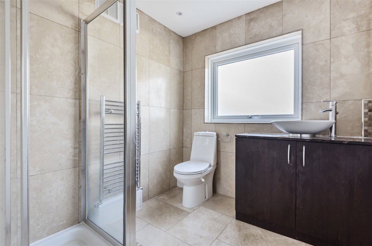 4 bedroom House, Nottingham Road, Nuthall, NG16 - Available, Image 7