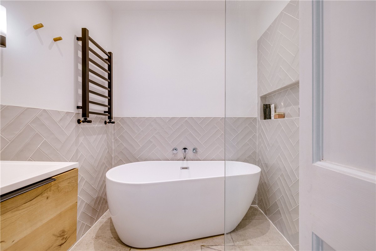 2 bedroom Flat, Trentham Street, London, SW18 - Sold STC, Image 5