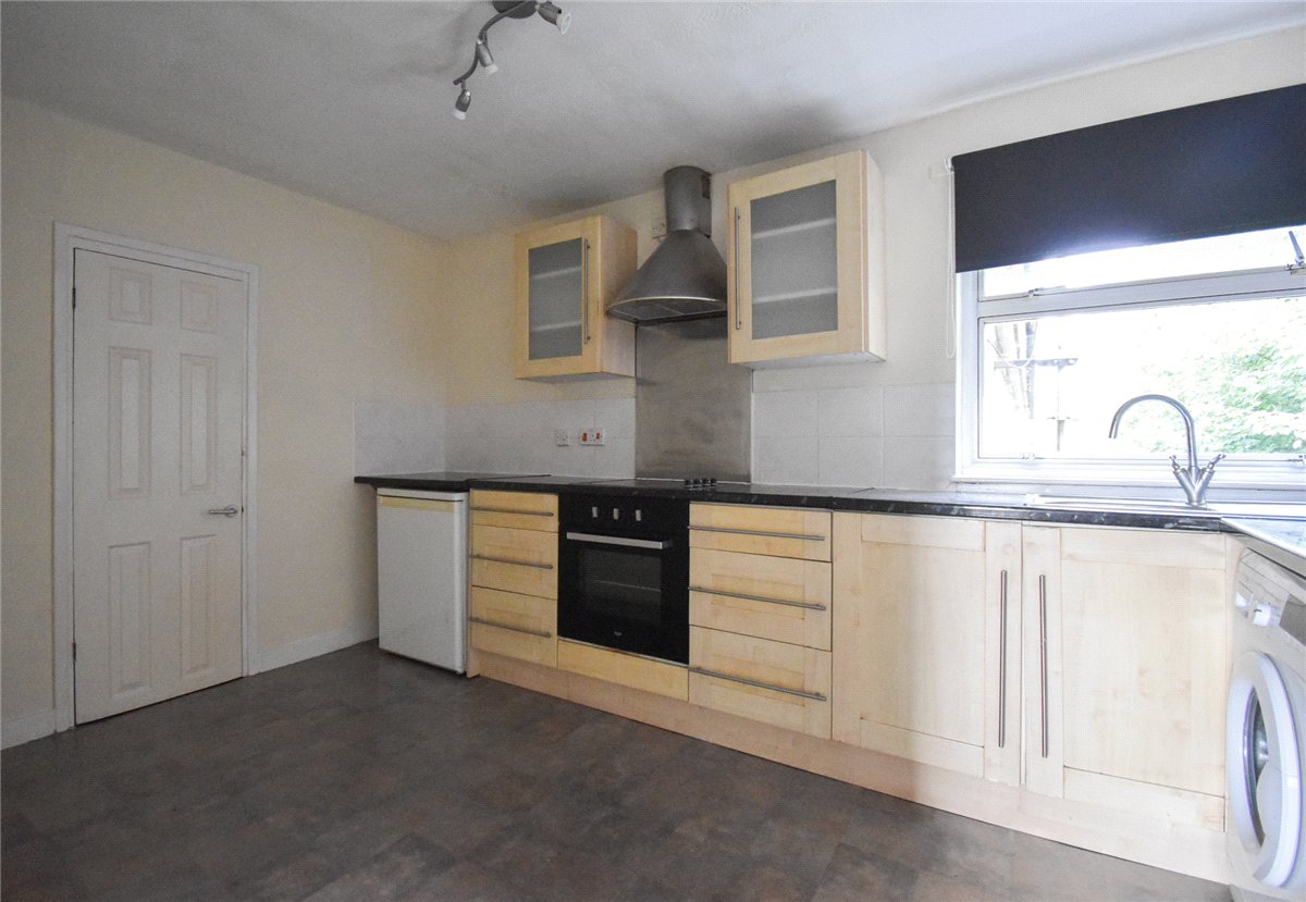2 bedroom Flat, Arber Close, Bottisham, CB25 - , Image 2