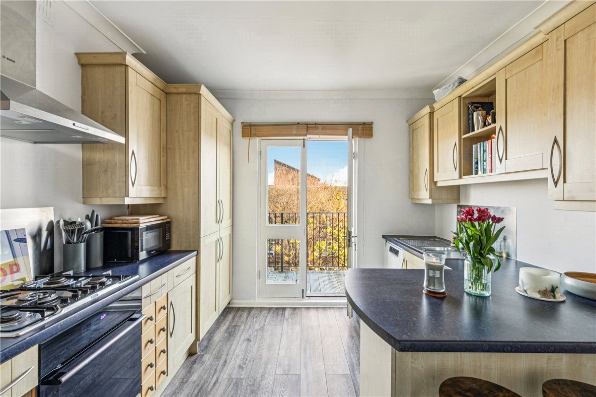 2 bedroom Flat, Auckland Road, London, SW11 - Let Agreed, Image 7