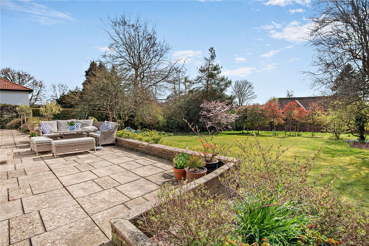 4 bedroom House, Garden Close Lane, Newbury, RG14 - Available, Image 4
