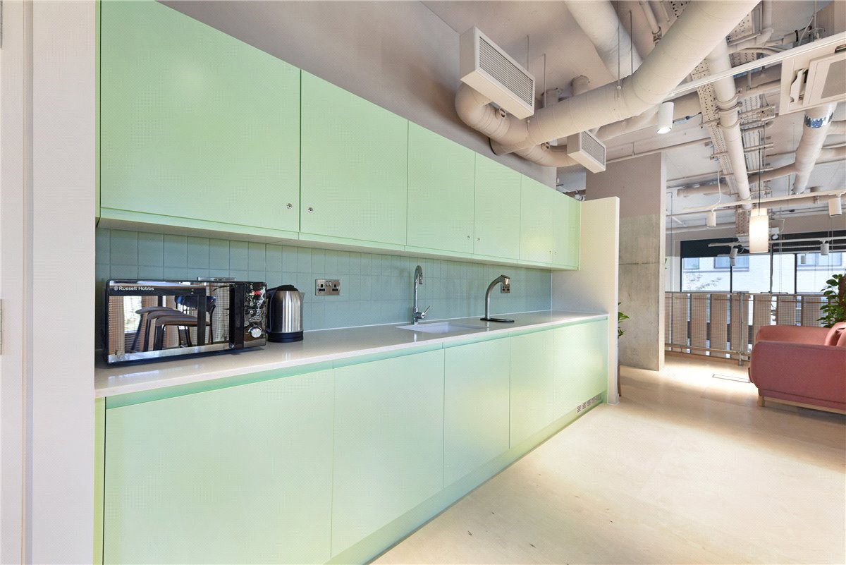 2 bedroom Flat, Heartwell Avenue, London, E16 - , Image 8