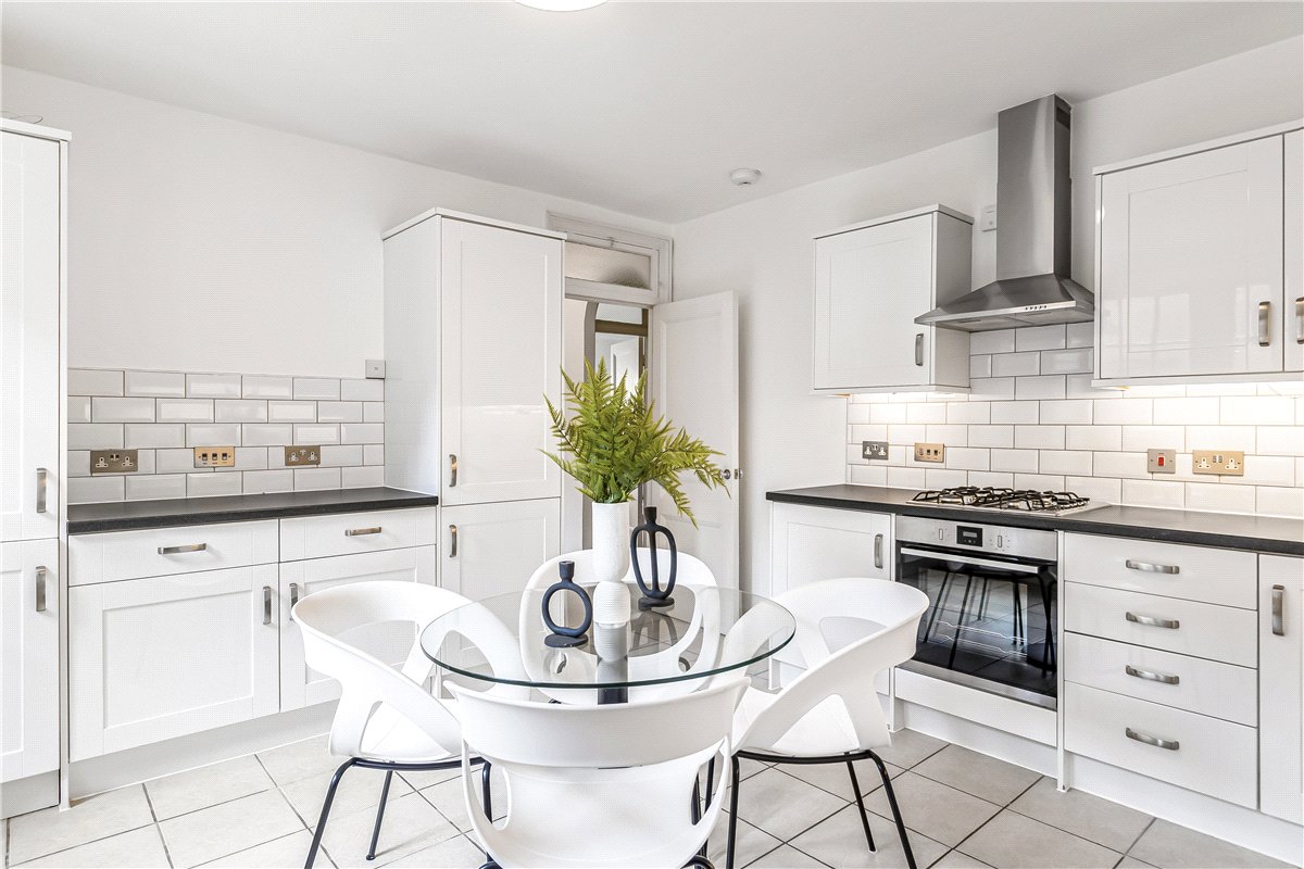 2 bedroom Flat, New Cavendish Street, London, W1W - Available, Image 13