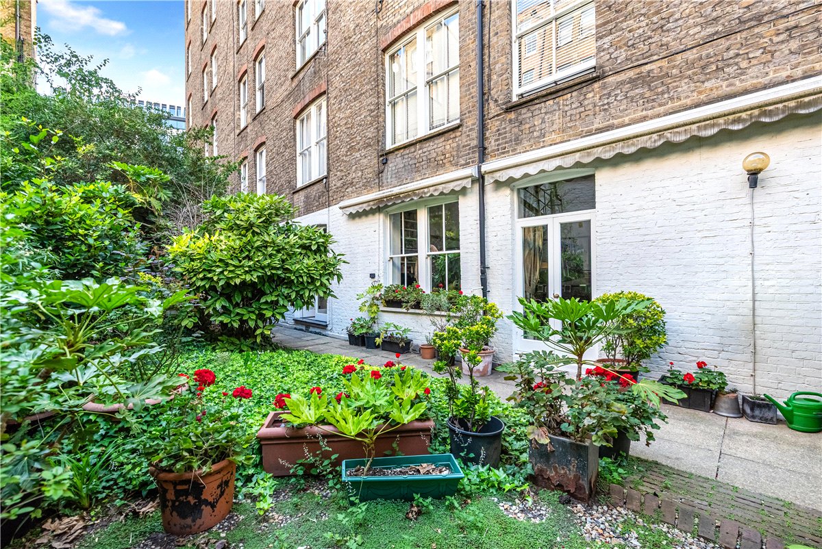 2 bedroom Flat, Basil Street, Knightsbridge, SW3 - Available, Image 13