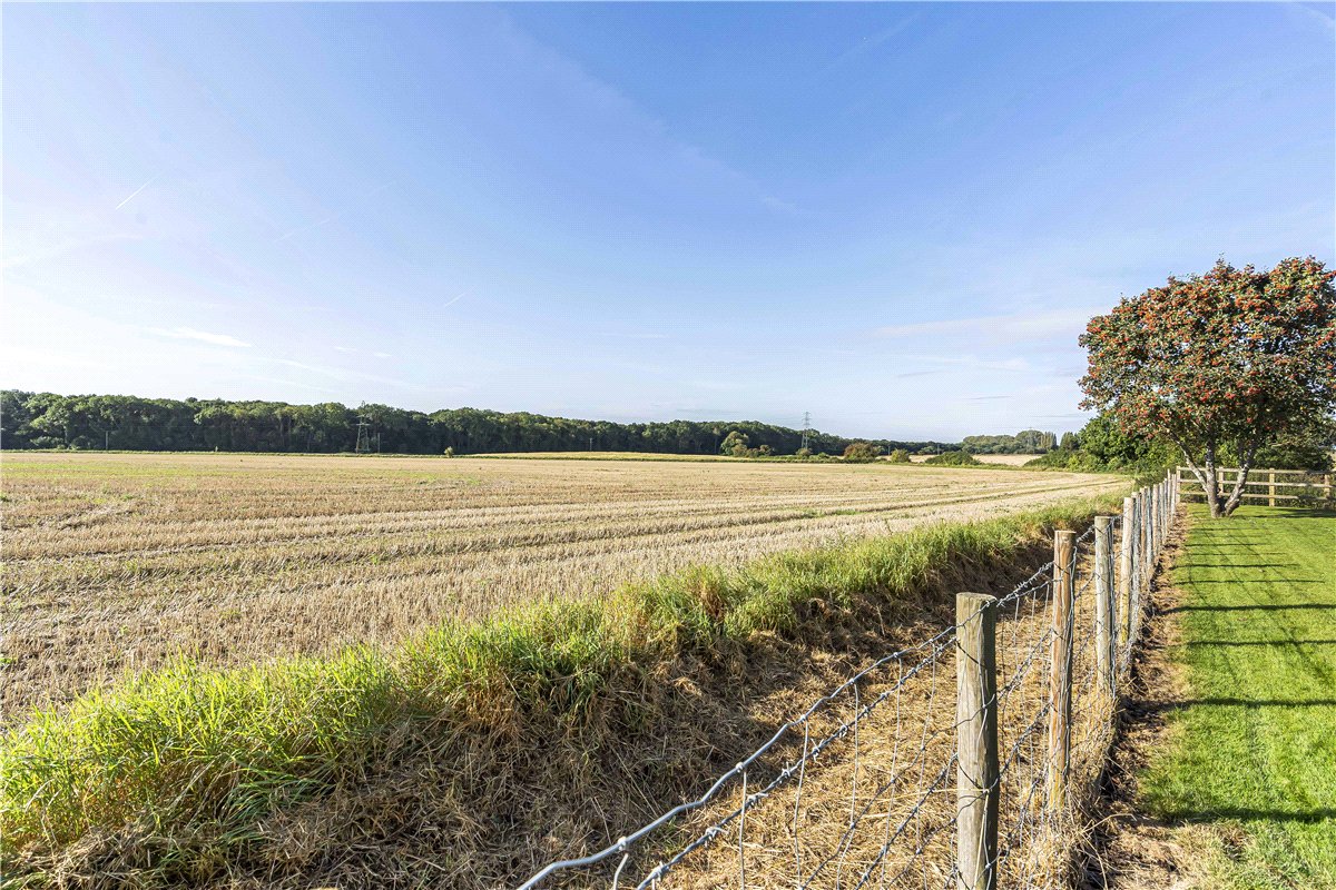 3 bedroom Barn Conversion, Rectory Road, Great Haseley, OX44 - Available, Image 24