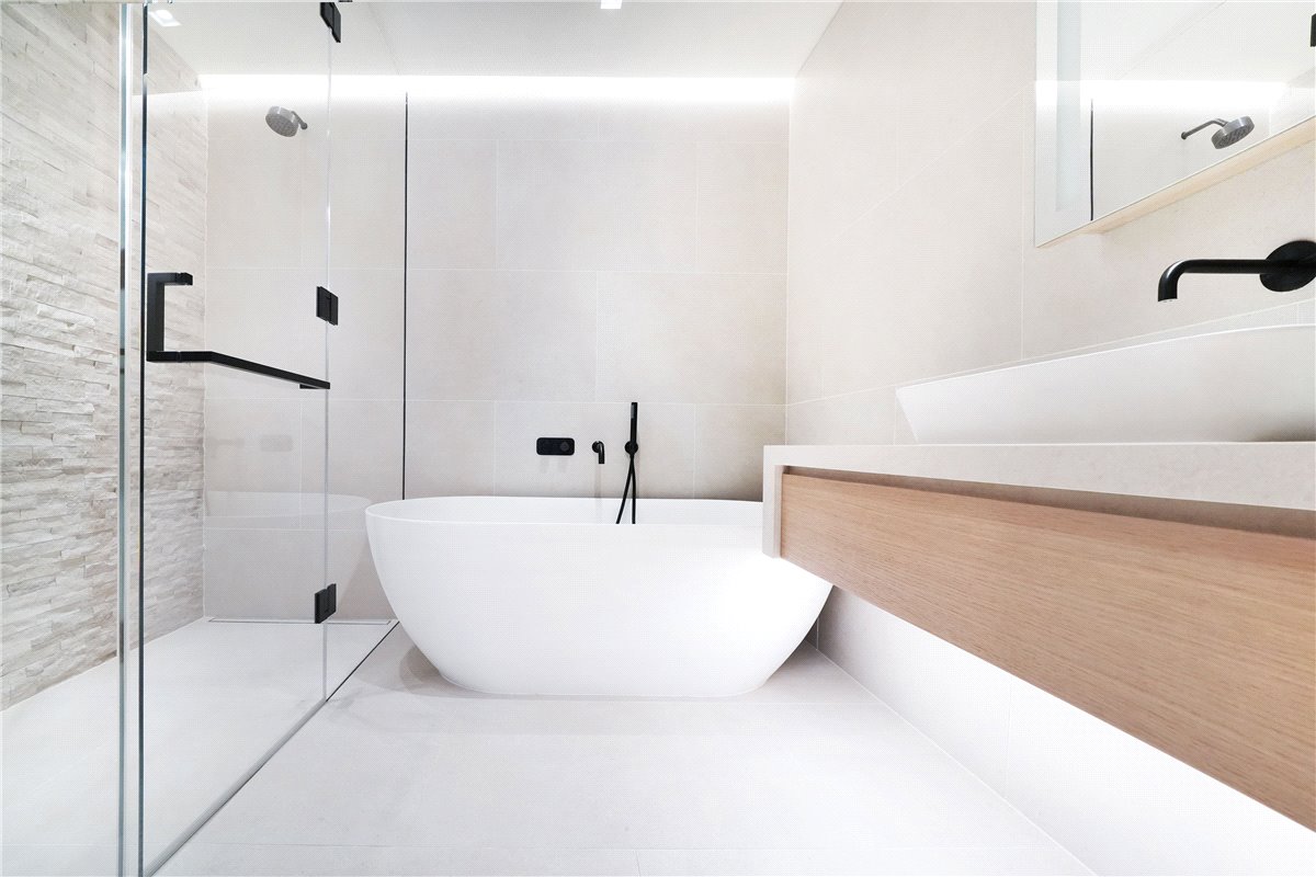 3 bedroom Maisonette, St Mary Abbots Place, Kensington, W8 - Available, Image 4