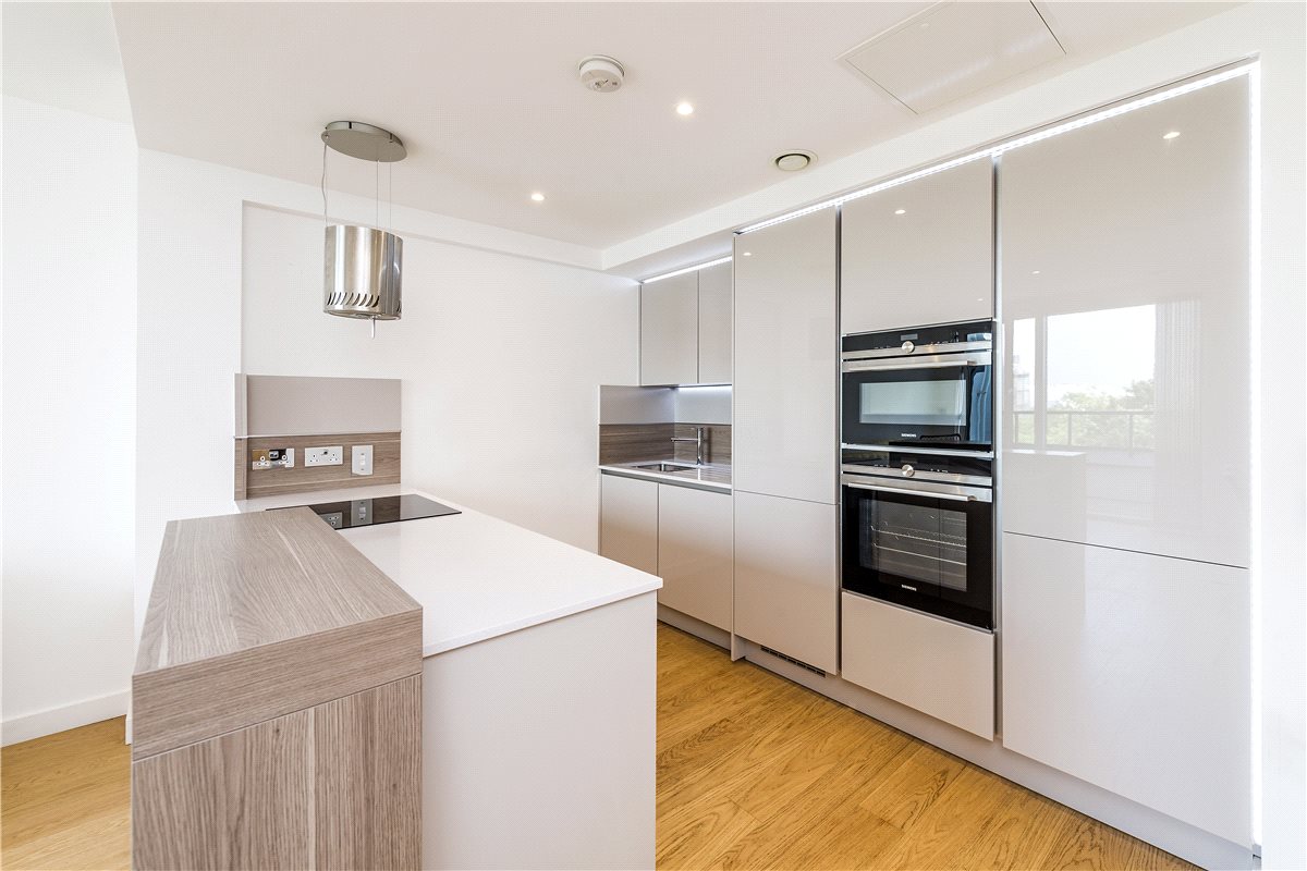 2 bedroom Flat, Holland Park Avenue, Holland Park, W11 - Available, Image 18