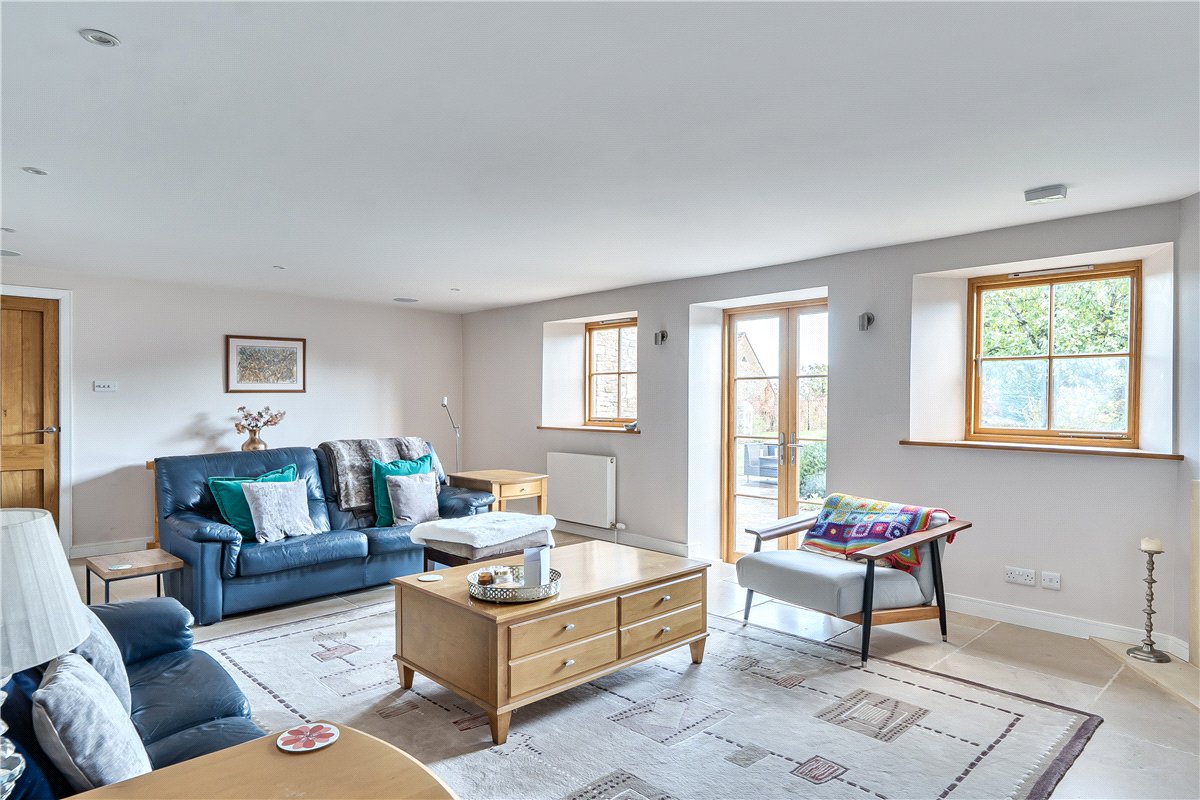 4 bedroom House, Lacock Road, Corsham, SN13 - Available, Image 2
