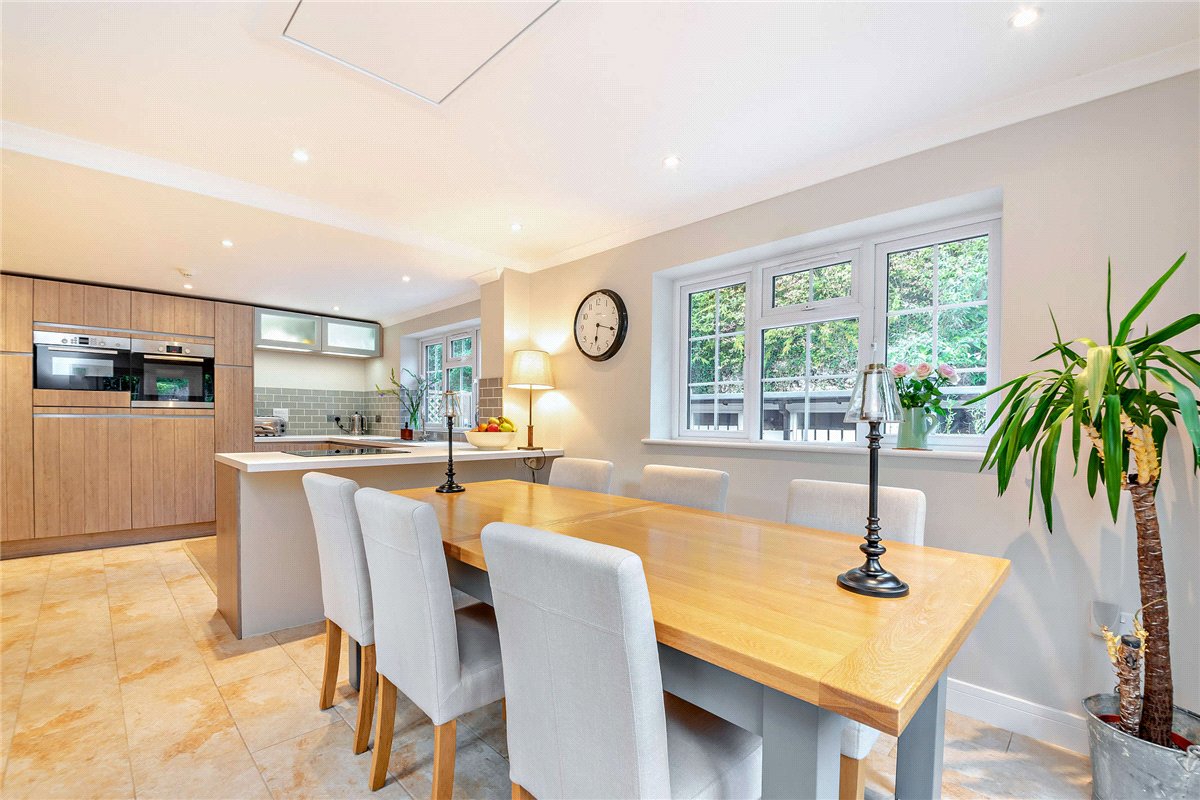 3 bedroom House, Ecchinswell, Newbury, RG20 - Available, Image 3