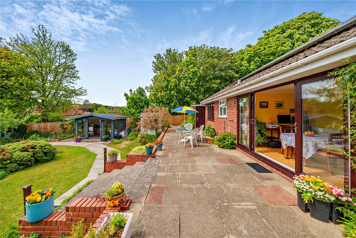 3 bedroom Bungalow, Downs Close, Eastbury, RG17 - Available, Image 22