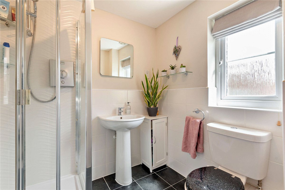 3 bedroom House, Capability Way, Greenham, RG19 - Available, Image 9