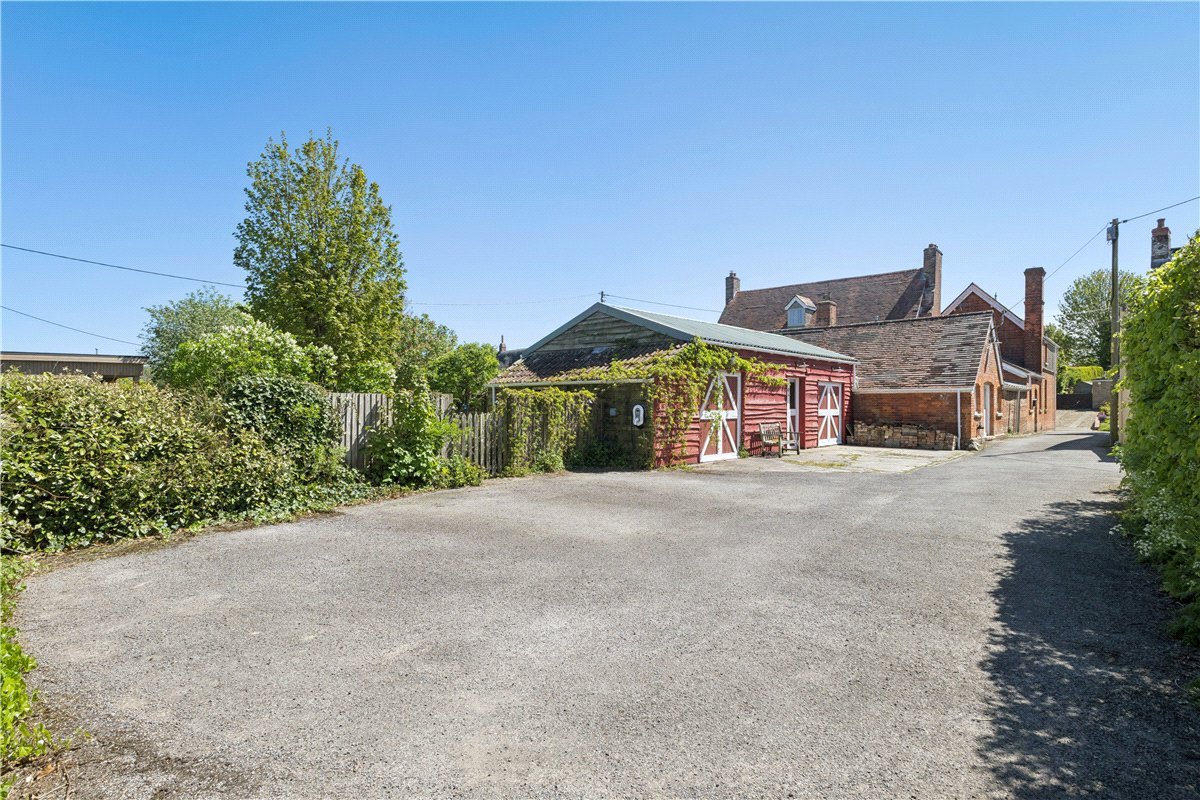 6 bedroom House, The Street, All Cannings, SN10 - Available, Image 2