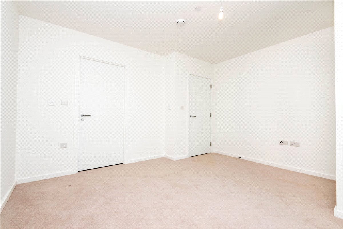 2 bedroom Flat, Heartwell Avenue, London, E16 - Let Agreed, Image 14