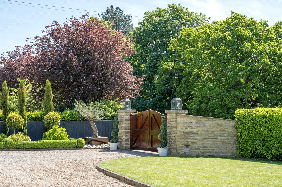 5 bedroom House, Fulwith Mill Lane, Harrogate, HG2 - Available, Image 16