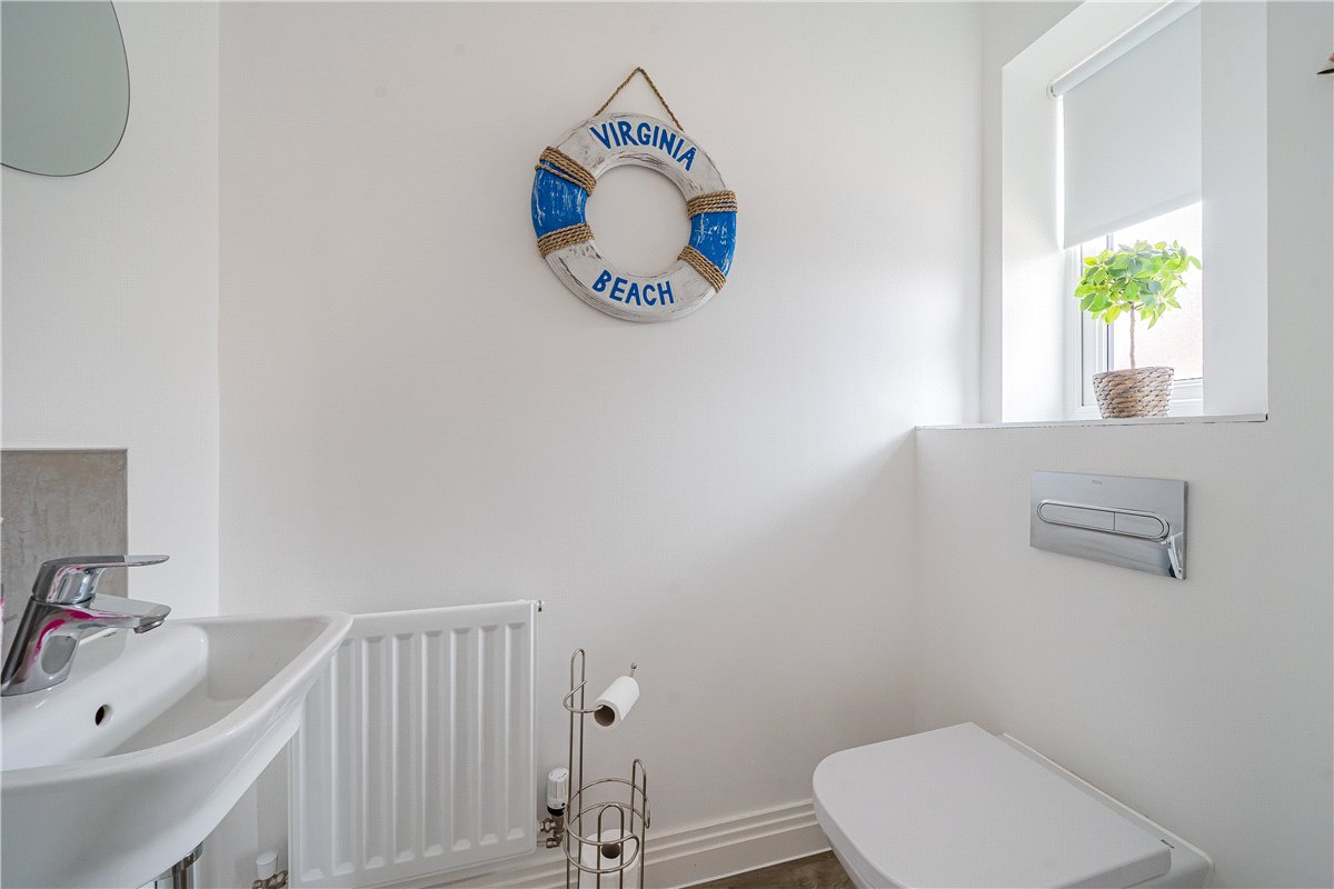 3 bedroom House, Fearnley Close, Glebe Farm, MK17 - , Image 14