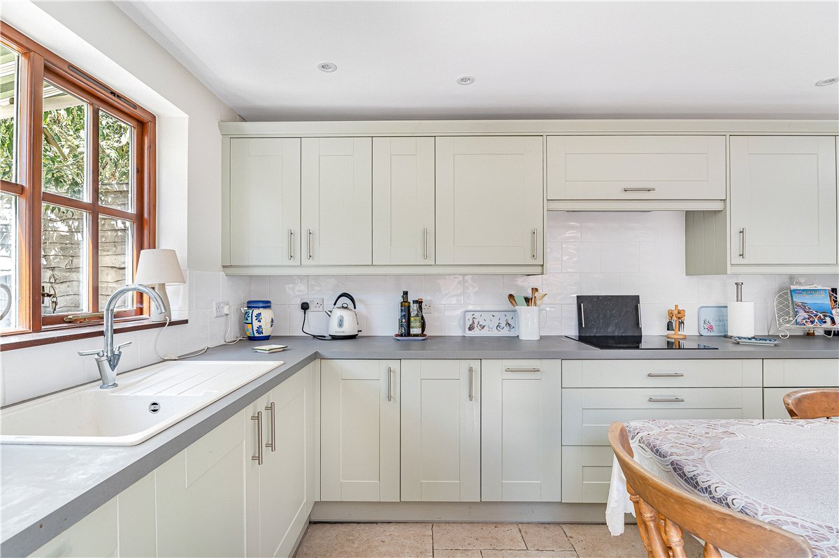 4 bedroom House, Spring Road, Abingdon, OX14 - Available, Image 6