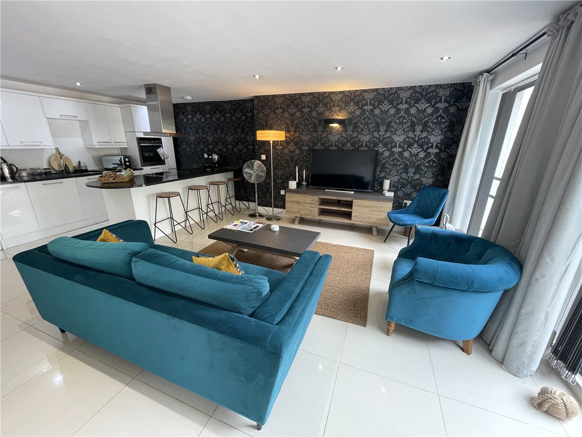 2 bedroom Flat, Brockham End Mews, Brockham End, BA1 - , Image 5