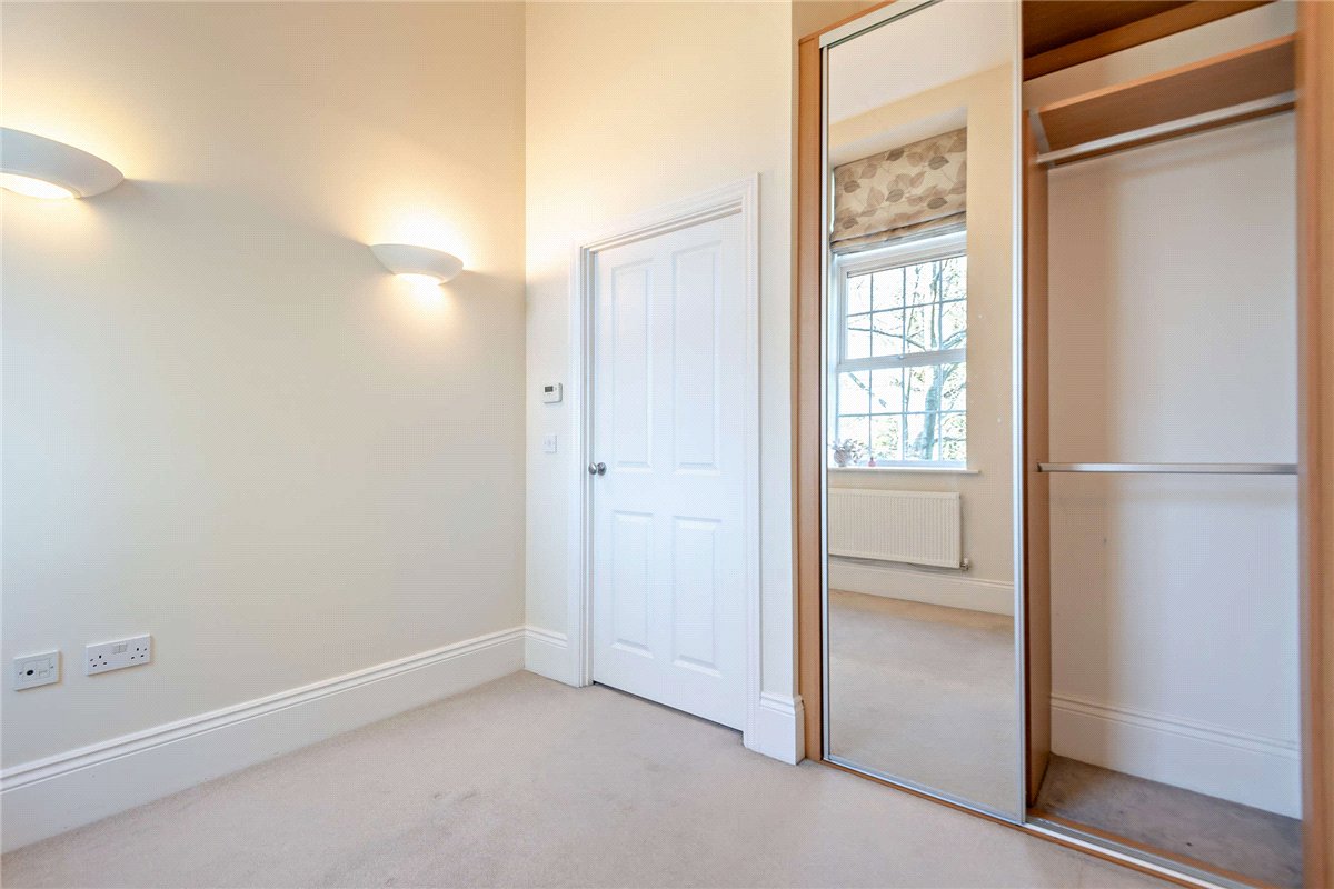 1 bedroom Flat, Ireland Drive, Newbury, RG14 - Available, Image 4