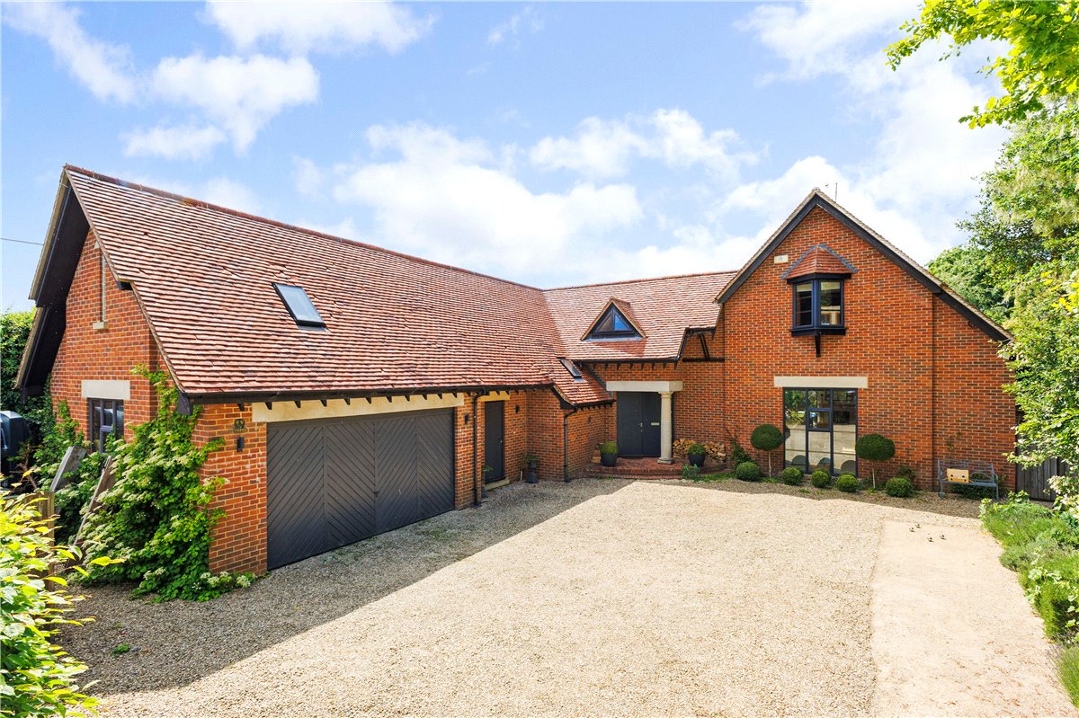 4 bedroom House, Lockeridge, Marlborough, SN8 - Available