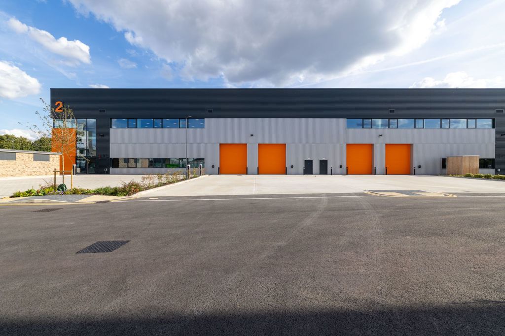 7072 to 77339 Sq Ft, 406 Woodford Green, Essex, IG8 - Available