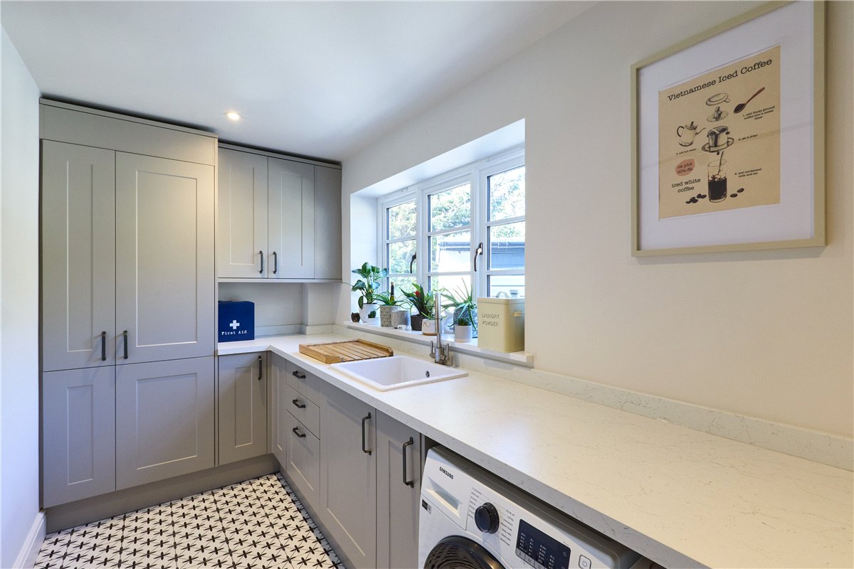 4 bedroom House, Cambridge Road, Oakington, CB24 - Sold STC, Image 11