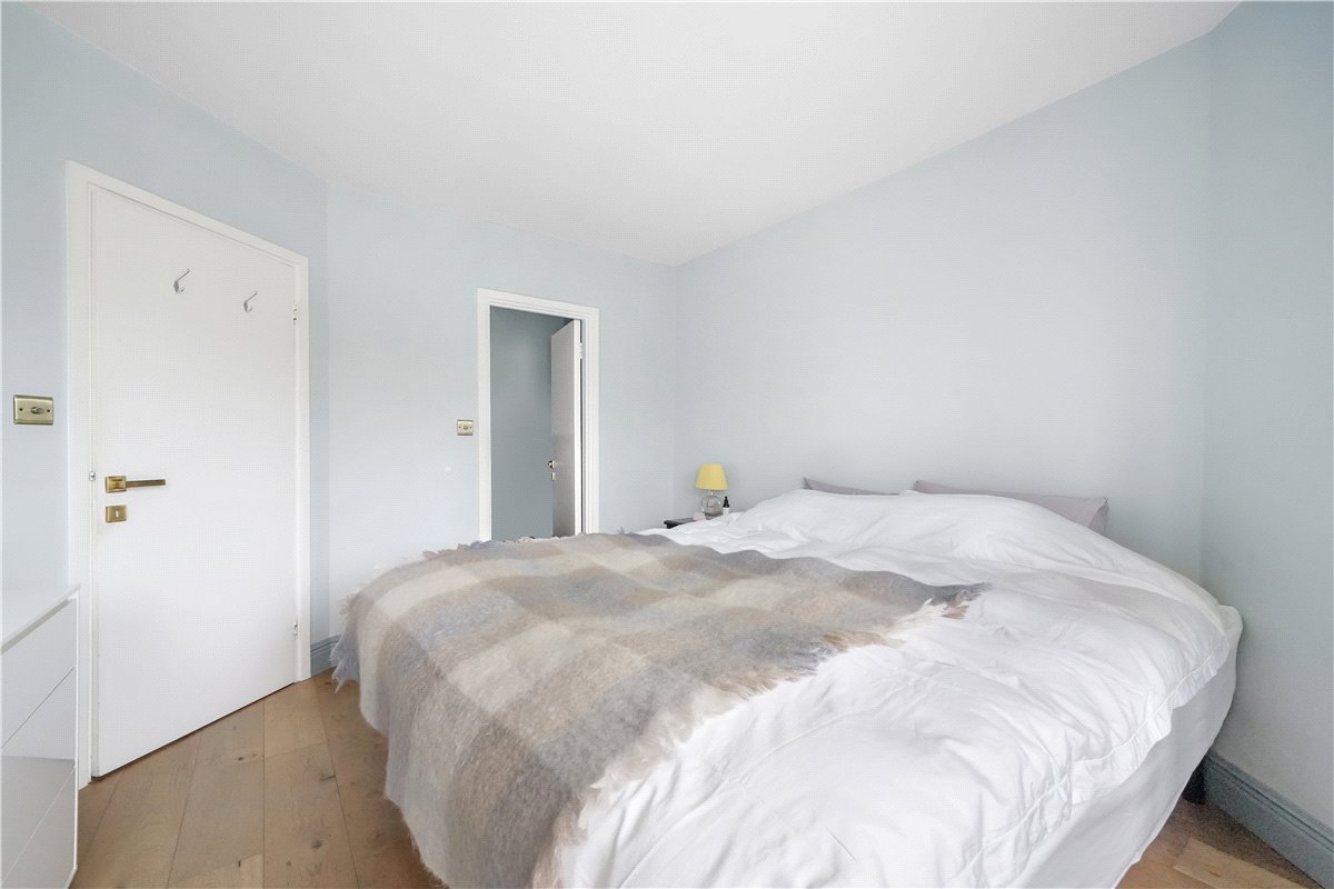 2 bedroom Flat, Ennismore Gardens, London, SW7 - Available, Image 6