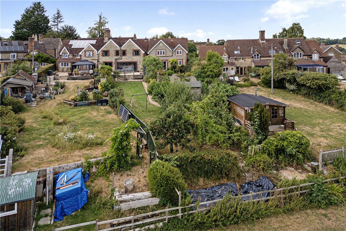 4 bedroom House, Bremhill, Calne, SN11 - Available, Image 25