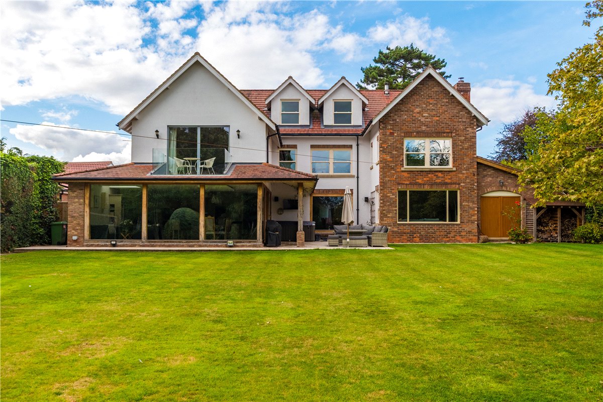 6 bedroom House, Top Lane, Copmanthorpe, YO23 - Available