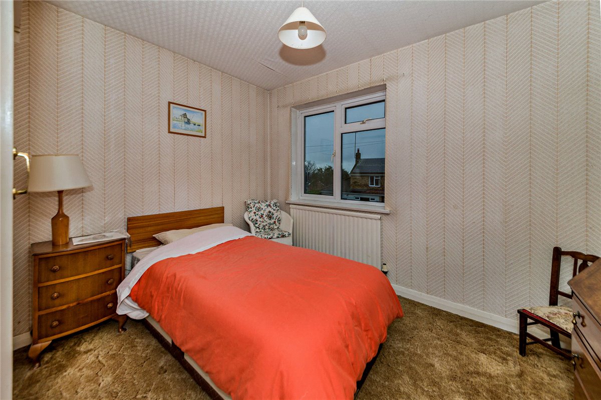 3 bedroom House, Cheriton Close, Newbury, RG14 - Sold, Image 4