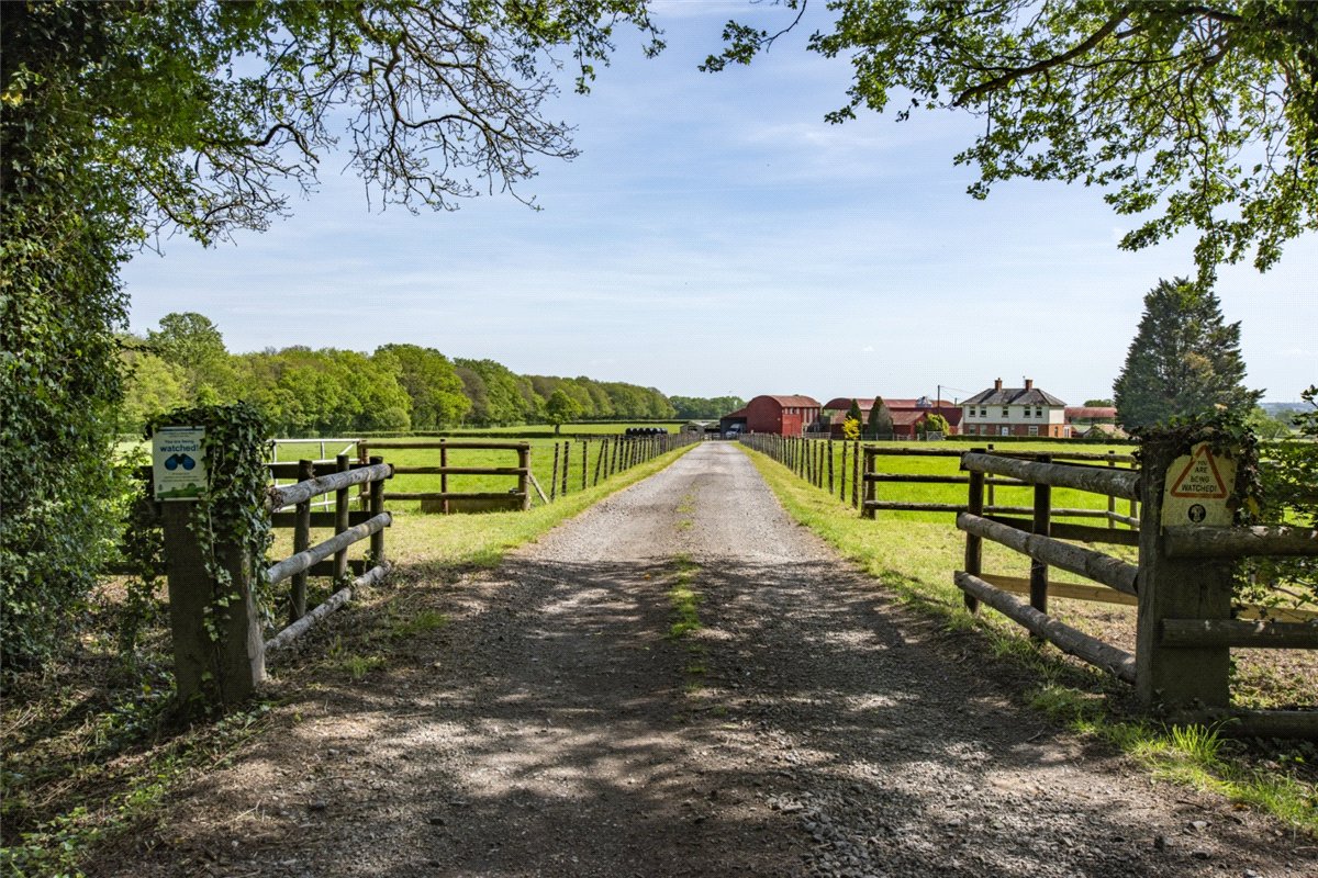 208.5  Farm, Braydon, Swindon, SN5 - Available, Image 16