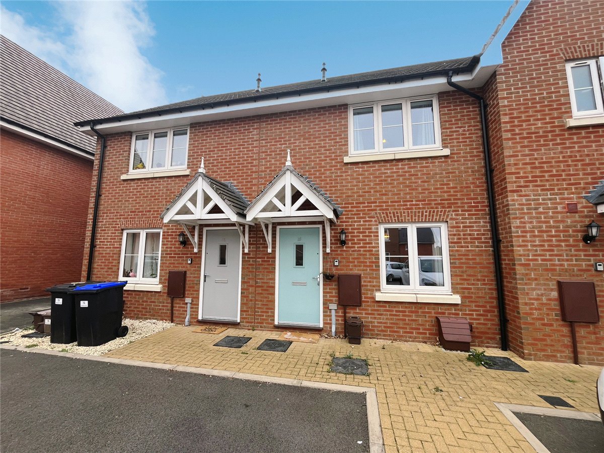 2 bedroom House, Merevale Close, Daventry, NN11 - 