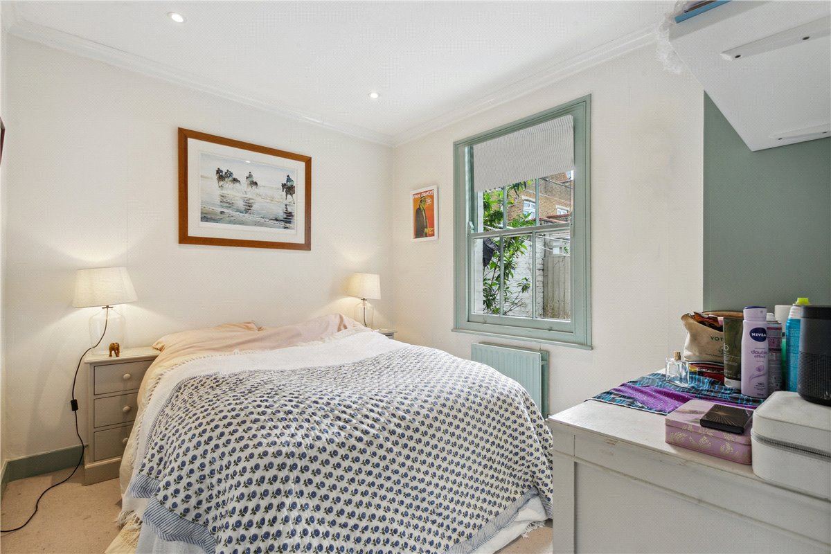 2 bedroom Maisonette, Ingelow Road, London, SW8 - Sold, Image 2