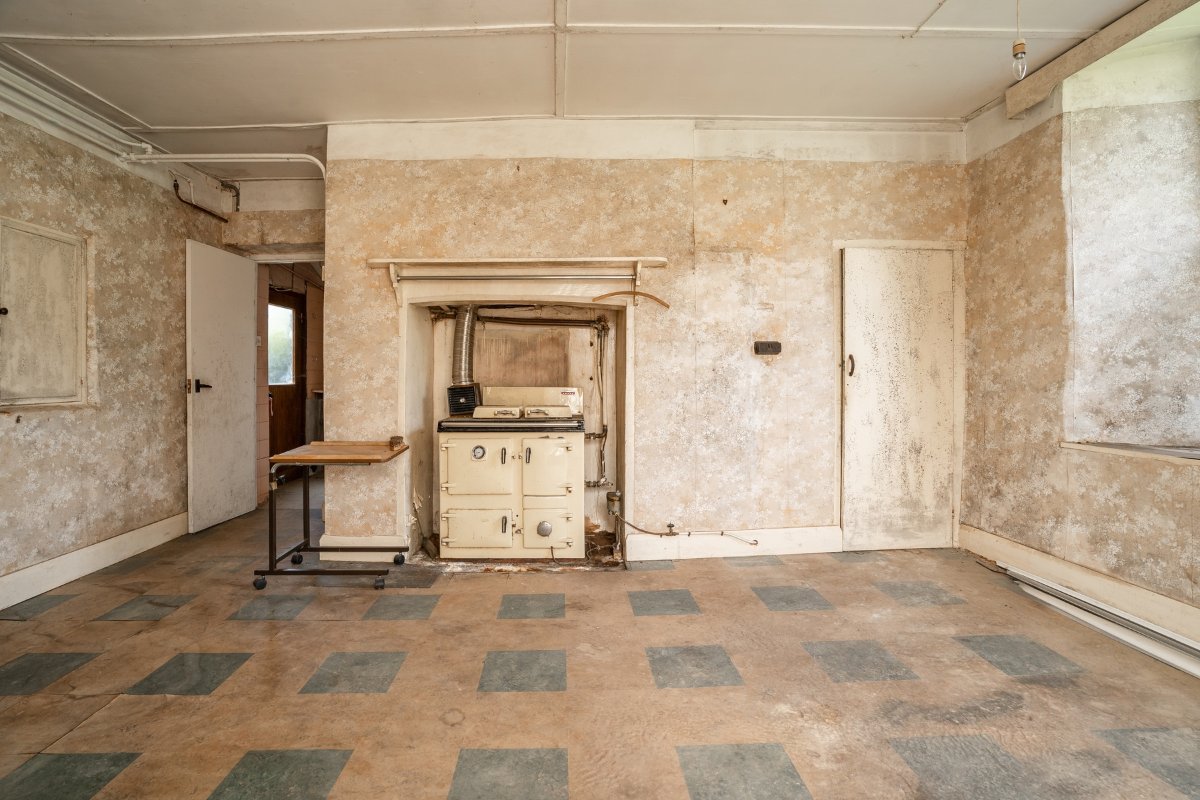 47.28  Country Estate, Hurdon Farm, Launceston, PL15 - Available, Image 28