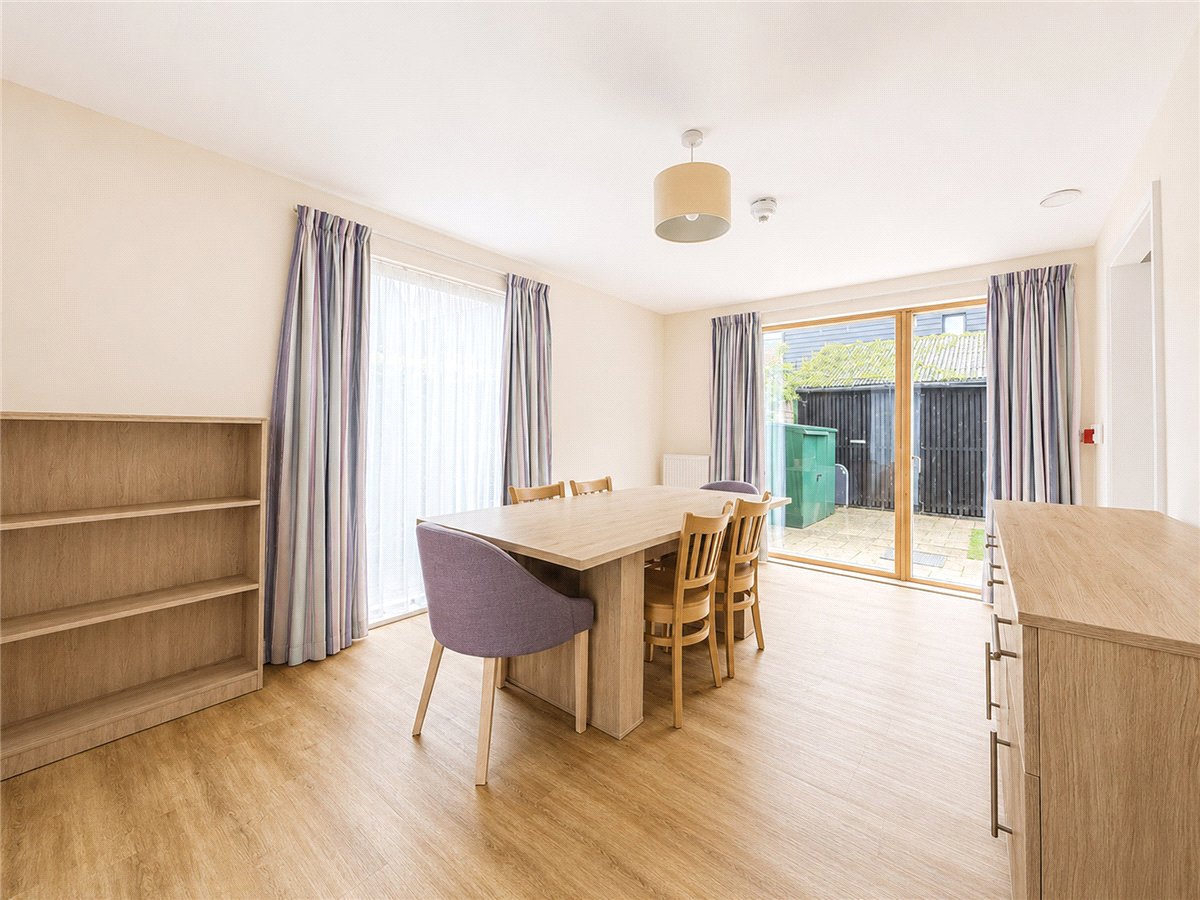 3 bedroom House, Royal Way, Trumpington, CB2 - Sold, Image 6