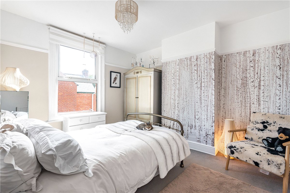 3 bedroom House, Quarry Road, Swindon, SN1 - Available, Image 17