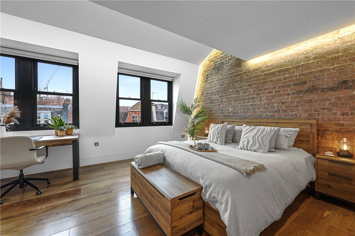 2 bedroom Flat, Great Titchfield Street, London, W1W - , Image 13