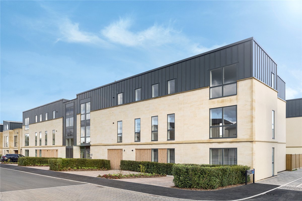 3 bedroom Flat, Granville Court, Granville Road, BA1 - 
