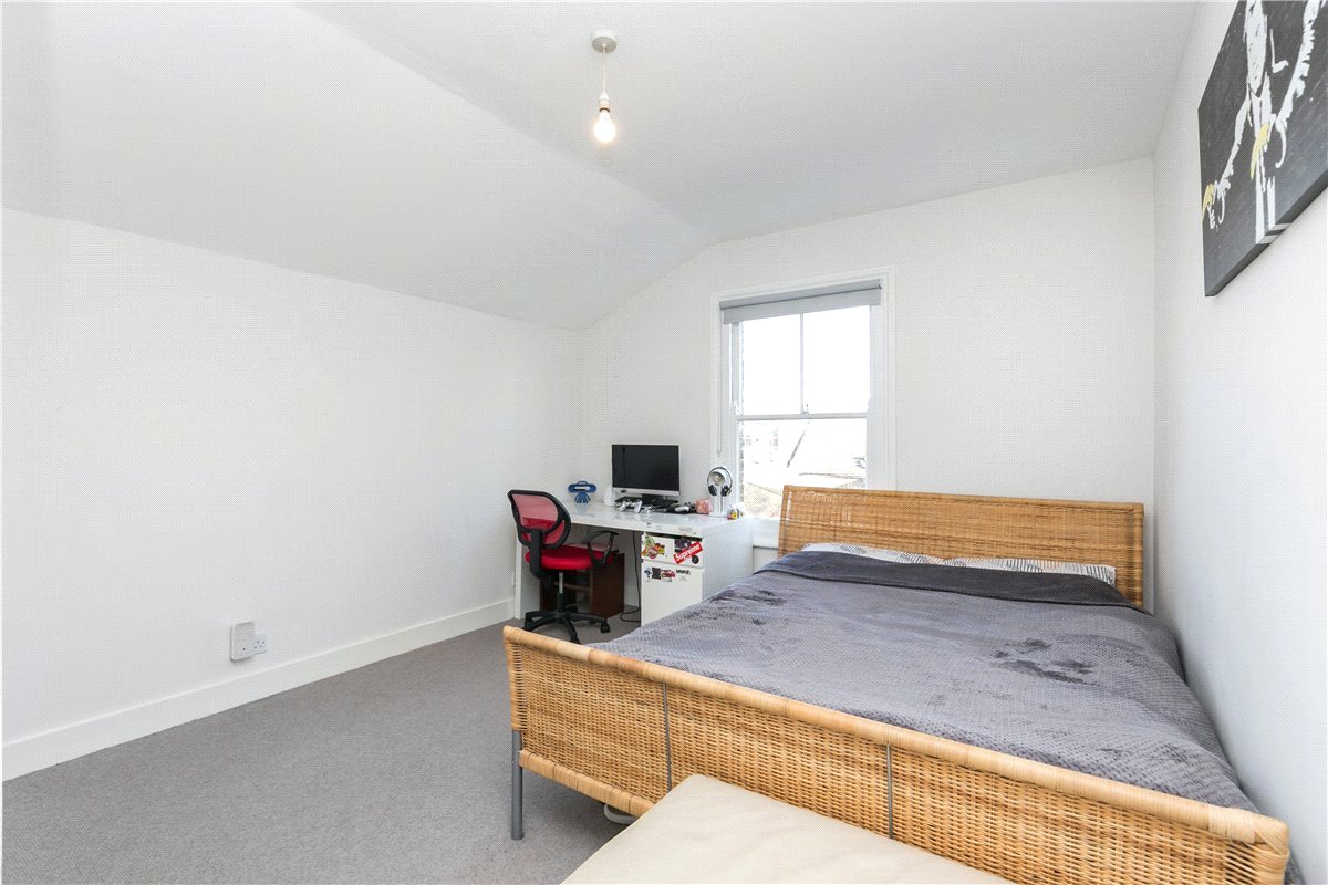 1 bedroom Flat, Cromford Road, London, SW18 - Sold, Image 2
