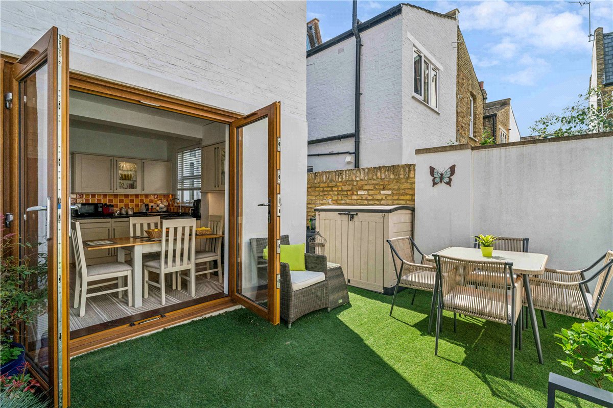 3 bedroom House, Lysia Street, London, SW6 - Available, Image 3