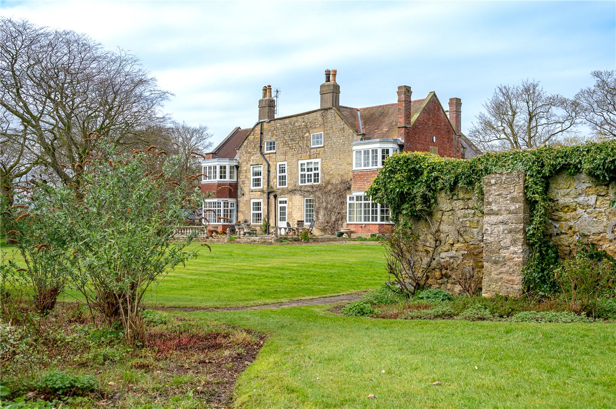 7 bedroom House, Main Street, Gristhorpe, YO14 - Sold, Image 11