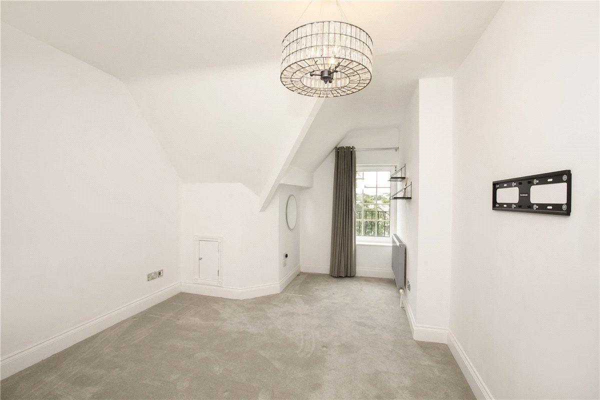 2 bedroom Flat, Kent Road, Harrogate, HG1 - Available, Image 9