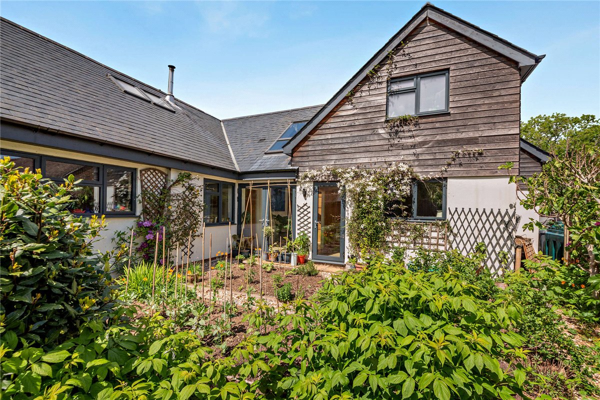 5 bedroom House, Gore End, Newbury, RG20 - Available, Image 25