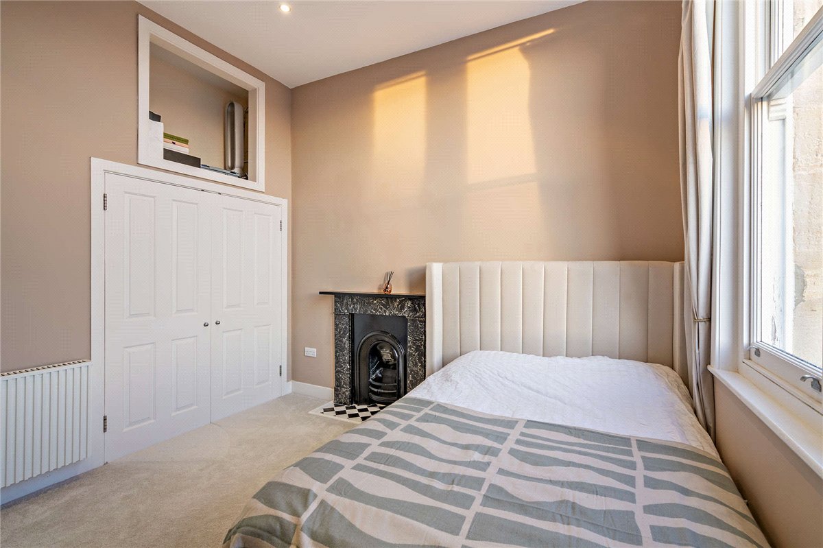 2 bedroom Flat, Craven Road, Newbury, RG14 - Available, Image 5