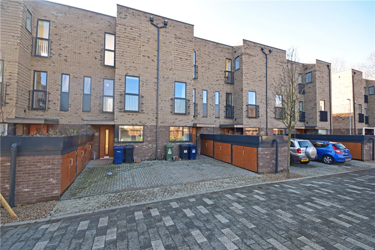 3 bedroom House, Lilywhite Drive, Cambridge, CB4 - , Image 15