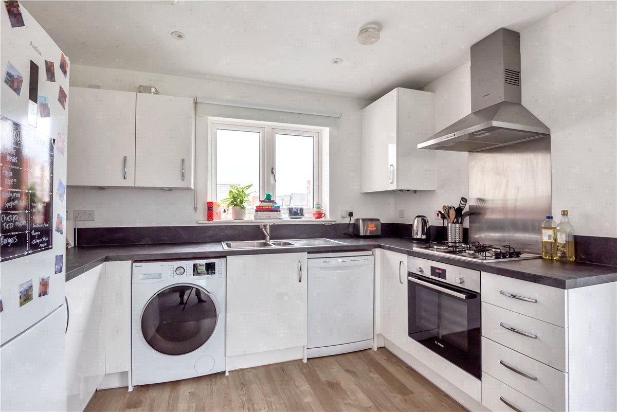 2 bedroom Flat, Croxden Way, Daventry, NN11 - , Image 6
